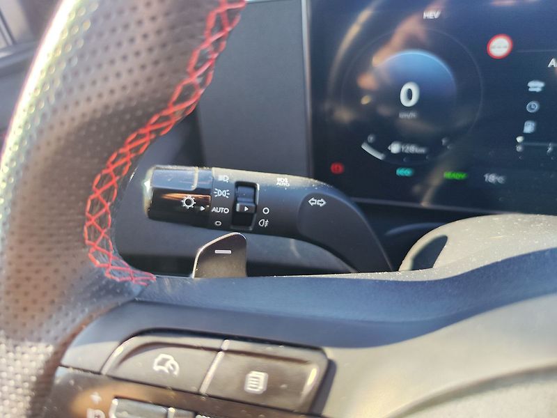 Hyundai Tucson 1.6 T-GDI/212kW N-Line PHEV AT - fotka 28 z 33