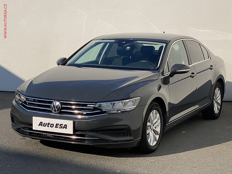 Volkswagen Passat (2019) 1.5 TSi, ČR, Business, LED - fotka 3 z 18
