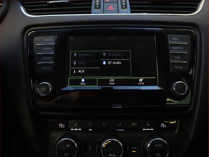 Škoda Octavia (2015) Scout 2.0 TDI, 4X4, Automat - fotka 19 z 20