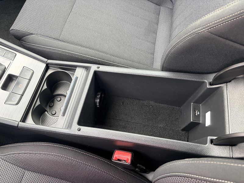 Škoda Superb 2.0TDI 147KW DSG MATRIX 4x4 - fotka 25 z 44
