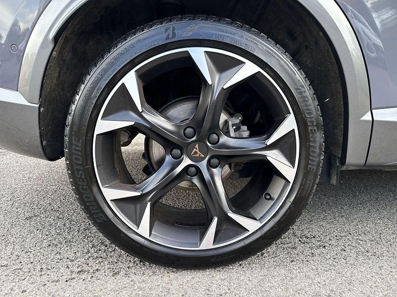 Cupra Formentor (2024) 1.5 TSI DSG - fotka 27 z 29