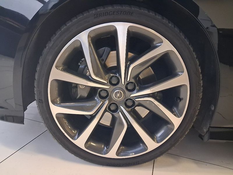 Opel Insignia 2.0T GSI4x4 - fotka 7 z 14