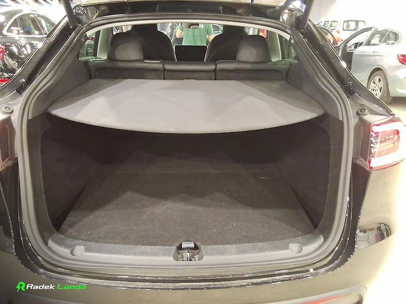 Tesla Model Y (2023) Long Range AWD Berlín - fotka 6 z 8
