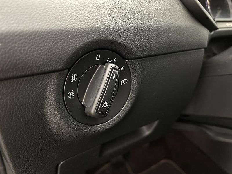 Škoda Octavia 2.0 TDI Style Plus - fotka 8 z 26