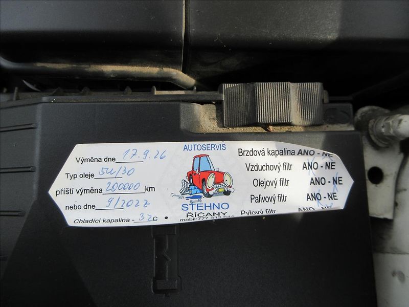 Škoda Octavia 1,6 i, 85Kw, Klima, Tažné. Nov - fotka 28 z 29