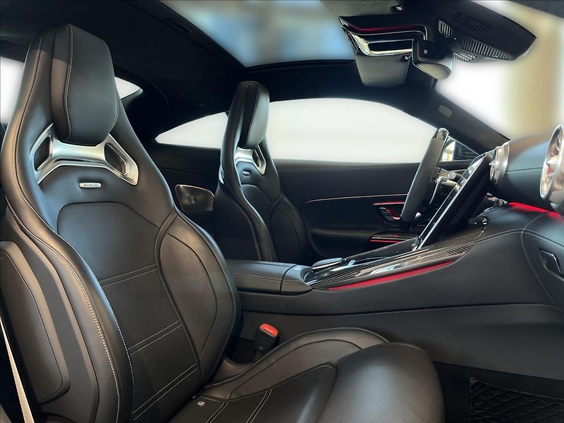 Mercedes-Benz AMG GT Mercedes 63 4MATIC+ - fotka 15 z 25