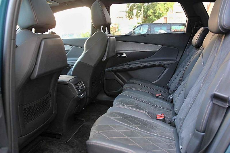 Peugeot 5008.
