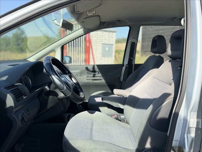 Seat Alhambra 1,9 TDI NOVÉ ROZVODY, TAŽNÉ - fotka 9 z 23
