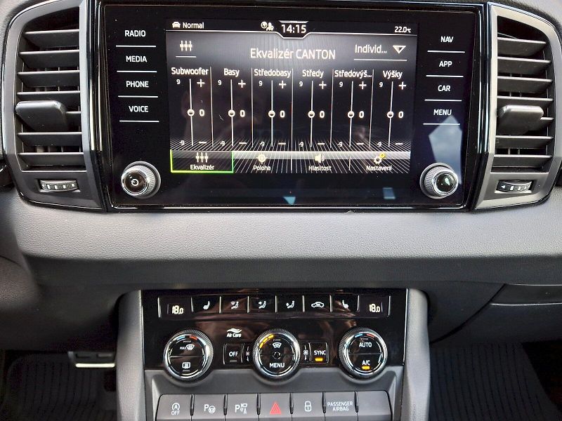Škoda Karoq (2024) SportLine DSG 1,5TSi 110kW - fotka 27 z 35