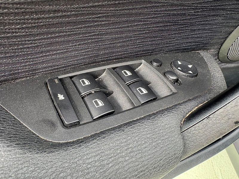 BMW X1 18i, 110kW, sDrive, Automat - fotka 15 z 21