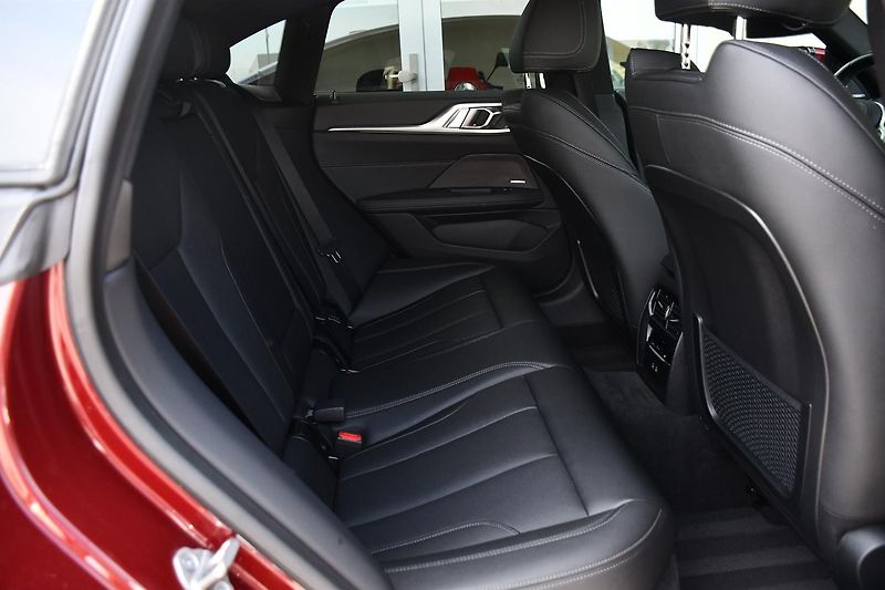 BMW Řada 4 420d xDrive M-SPORT ČR 1.MAJ - fotka 21 z 46