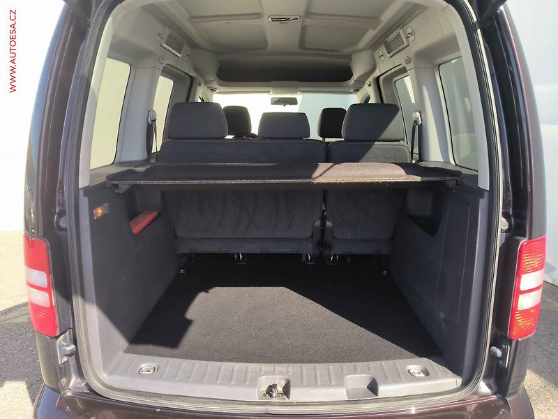 Volkswagen Caddy (2014) 1.6TDi, ČR, autoAC - fotka 7 z 16