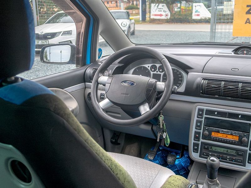Ford Galaxy (2004) 1.9TDI 85KW 7sed – WEBASTO - fotka 12 z 37