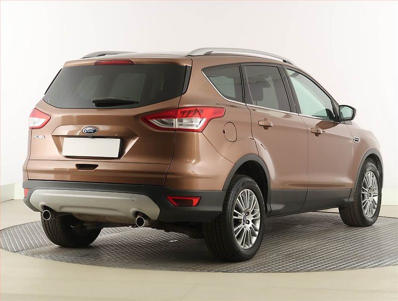 Ford Kuga (2013) 2.0 TDCi, 4X4, Xenony - fotka 5 z 23