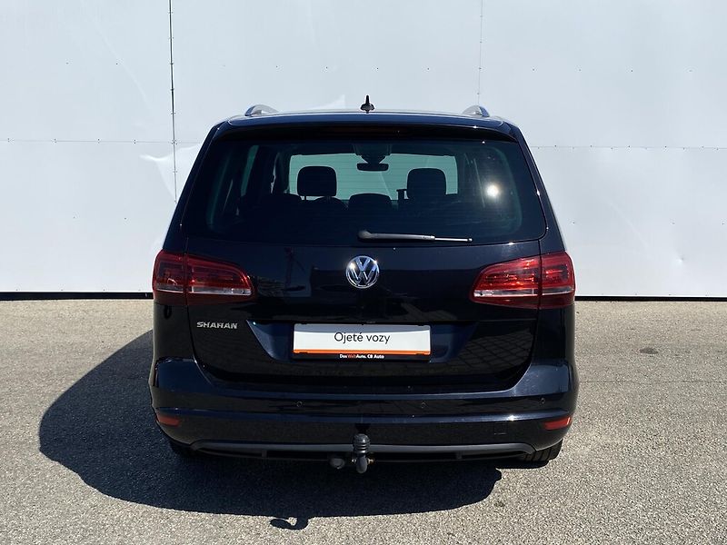 Volkswagen Sharan 1,4 TSI 110 kW Highline DSG - fotka 6 z 27