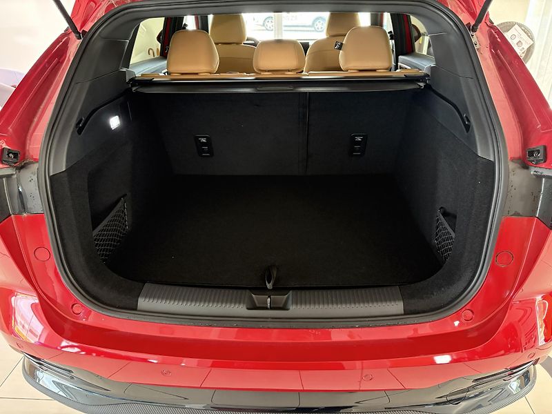 MG HS (2026) PHEV emotion - fotka 17 z 17