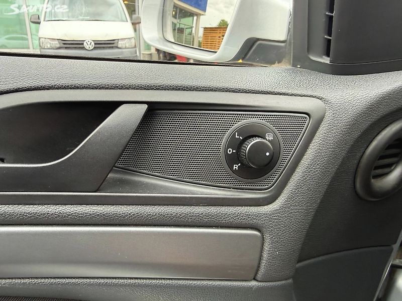 Škoda Octavia 1.6 TDI 77kW - fotka 19 z 28