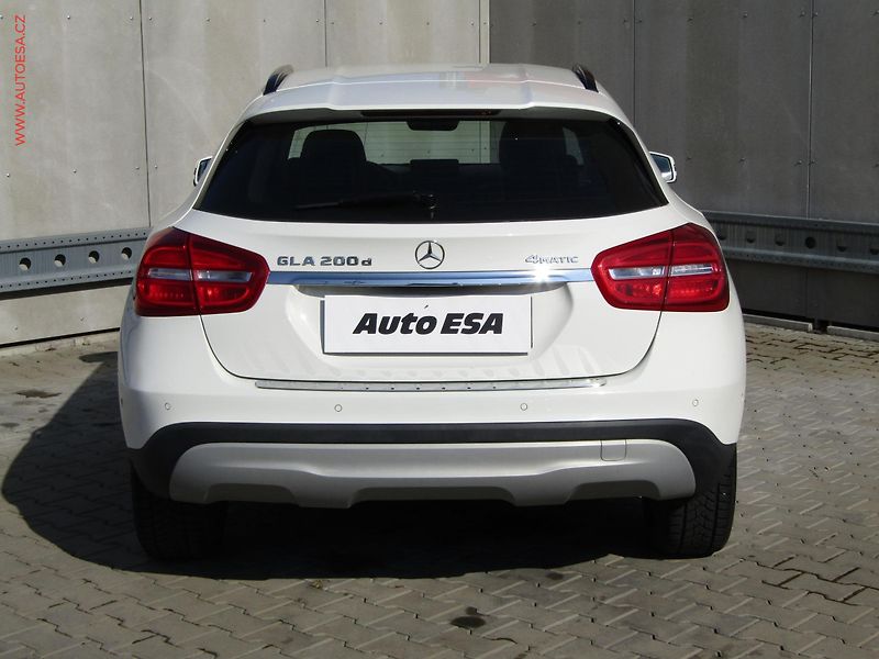 Mercedes-Benz GLA (2016) 2.2CDi 200d 4Mat, ČR, AT - fotka 5 z 19