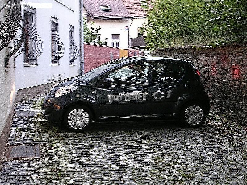 I když je C1 hodně nedotáčivá, můžete si s ní užít dost zábavy.