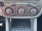 Volkswagen Golf (2005) 1.9 TDi, AT - náhled 13