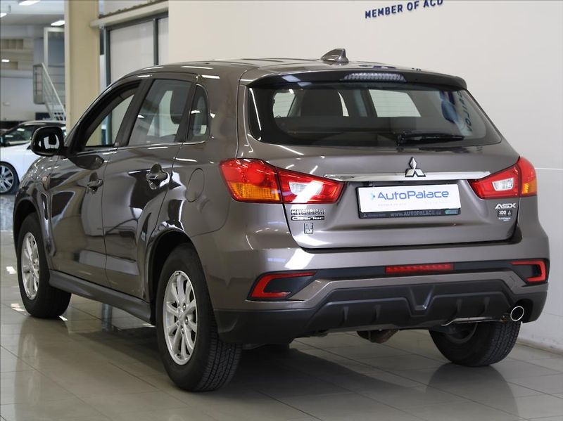 Mitsubishi ASX 1,6 Mivec 86kW Invite+ 49tkm! - fotka 3 z 21