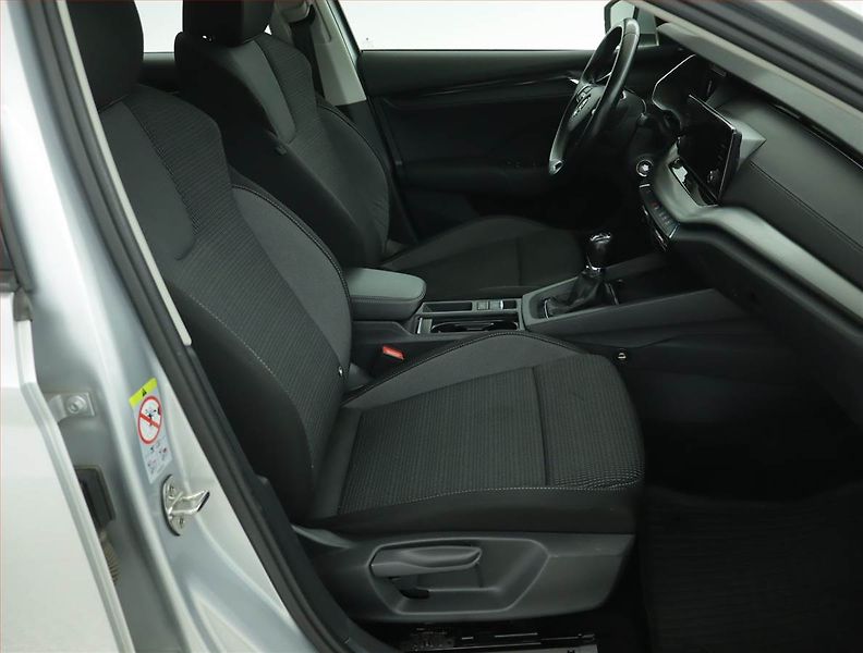 Škoda Octavia (2022) Ambition 2.0 TDI, ČR,1.maj - fotka 9 z 14