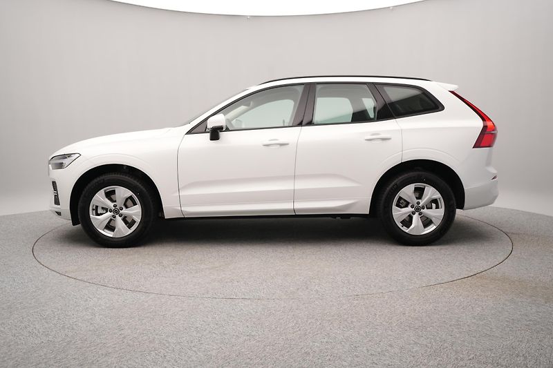 Volvo XC60 (2026)  B5 AWD AUT ESSENTIAL - fotka 9 z 20
