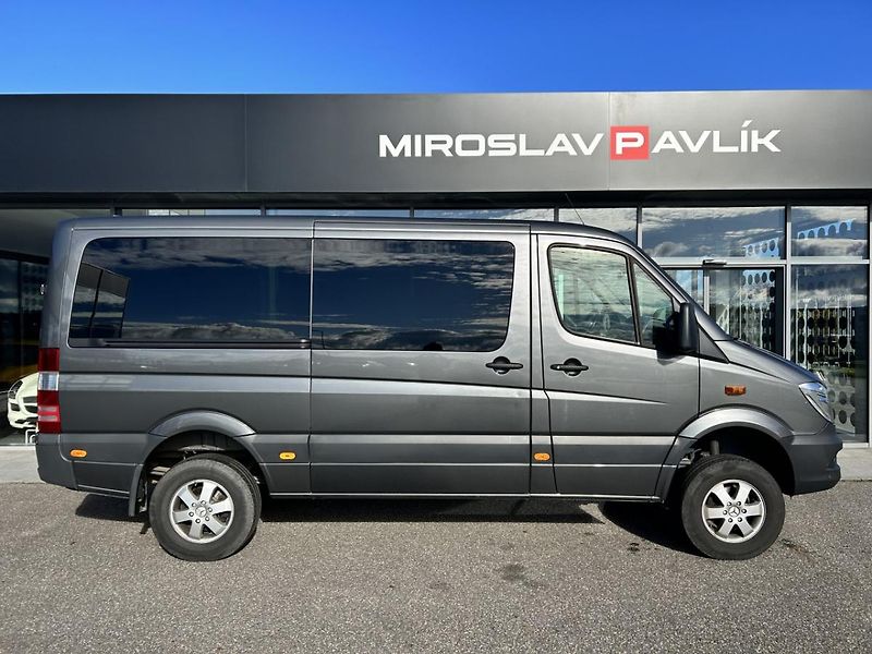 Mercedes-Benz Sprinter 319 CDI/S KB 4x4 - fotka 4 z 27