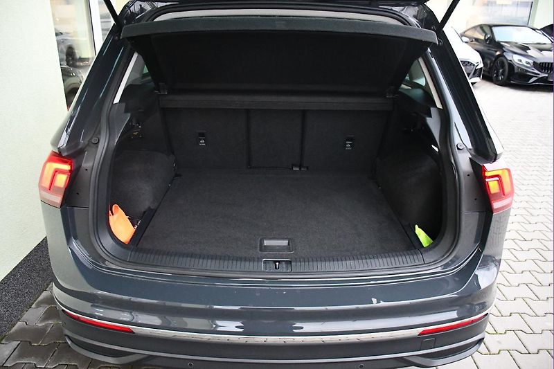 Volkswagen Tiguan 2.0TDi DSG NAVI TAŽNÉ ČR 1.M - fotka 39 z 41