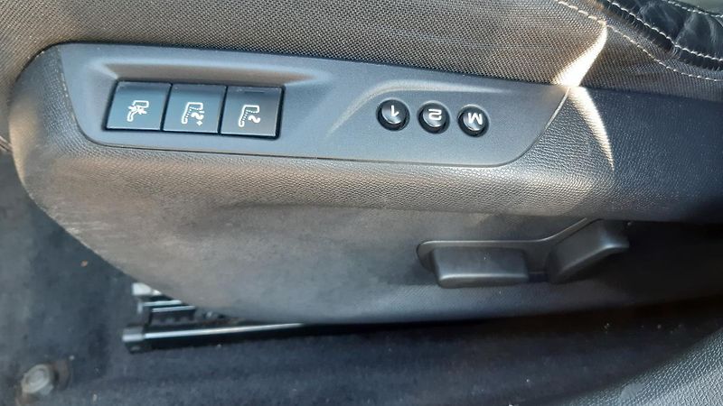 Peugeot 308 SW 1.6 BlueHDI Allure AUT - fotka 23 z 32