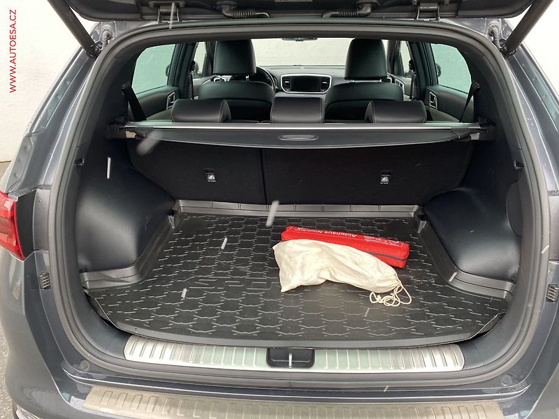 Kia Sportage (2018) 1.6 T-GDi AWD, GT-line, AT, - fotka 7 z 21