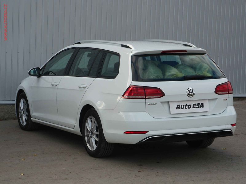 Volkswagen Golf (2017) 1.6TDi, ČR, Comfortline - fotka 6 z 21