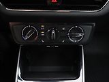 Škoda Fabia 1,5 TSI 110kW DSG Style 1.Maj - náhled 22