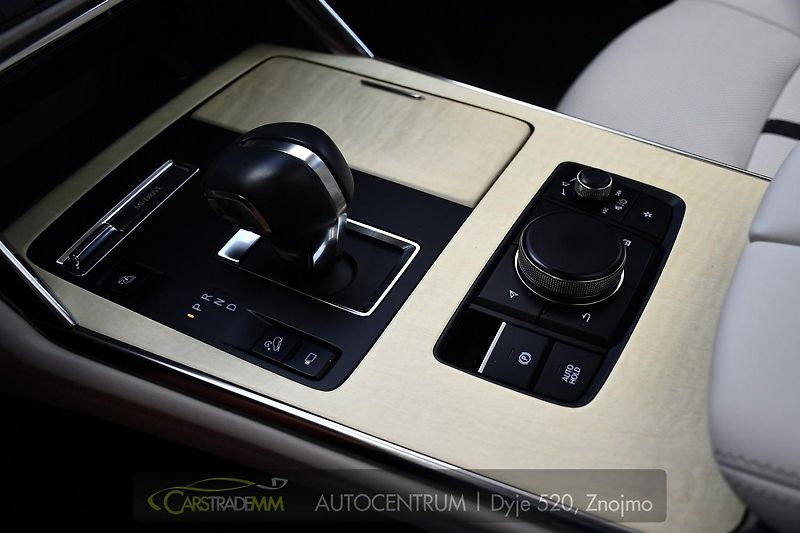 Mazda CX-60 2.5 PHEV TAKUMI ACC HUD BOSE - fotka 37 z 59