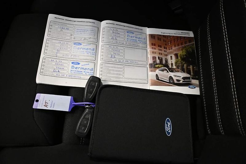 Ford Mondeo (2022) 2.0 LED SONY Tažné Kamera 8AT - fotka 32 z 37