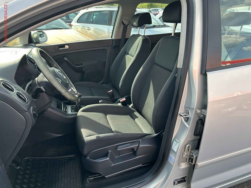 Volkswagen Golf Plus (2009) 1.4i 16v, Trendline - fotka 9 z 15