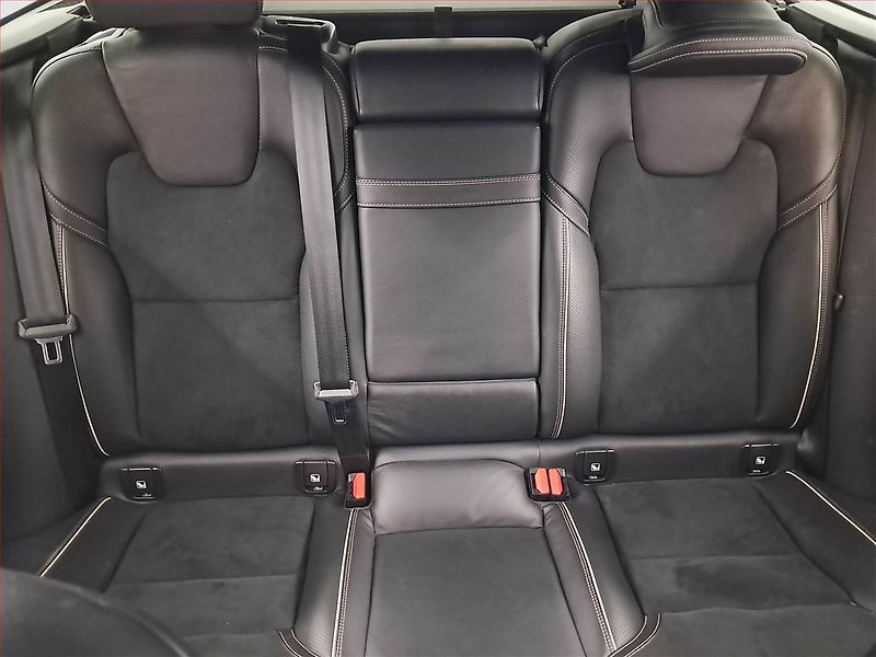 Volvo V90 (2019) D5 AWD, 4X4, Automat, Kůže - fotka 10 z 22