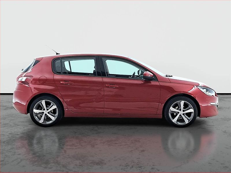 Peugeot 308 (2016) 1.2 e-THP, Serv.kniha, Navi - fotka 6 z 19