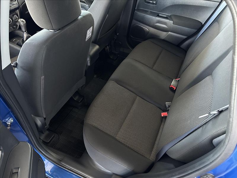 Mitsubishi ASX 2,0   110kW,ČR,1.MAJITEL,SERVI - fotka 24 z 27