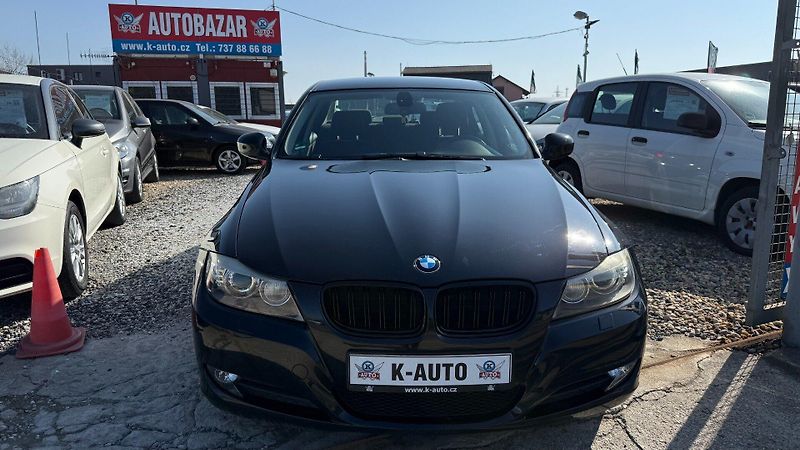 BMW Řada 3 (2009) 318i 105kW *Alu*Keyless*Klima* - fotka 2 z 24