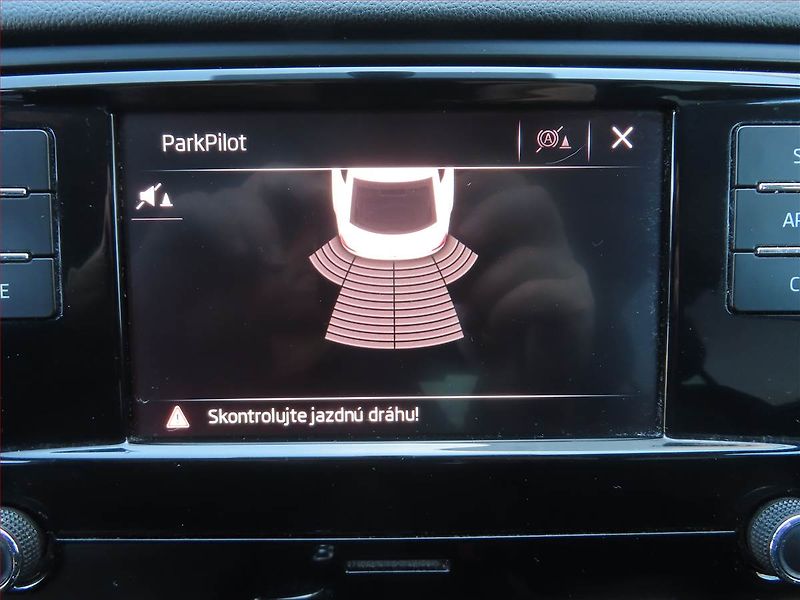Škoda Octavia (2017) Ambition 1.4 TSI, Tempomat - fotka 14 z 15