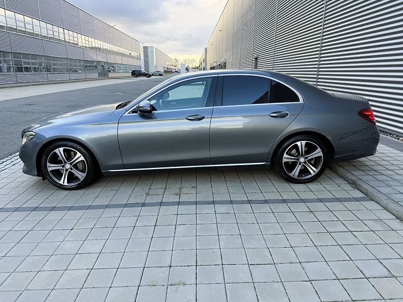 Mercedes-Benz Třídy E (2016) - fotka 2 z 51