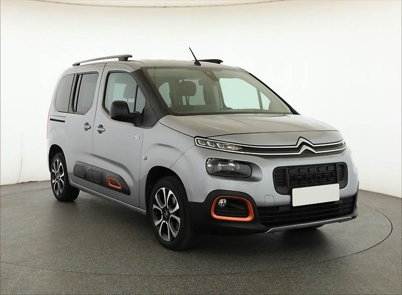 Citroën Berlingo (2019) Feel 1.2 PureTech, 5Míst, ČR - fotografie inzerátu