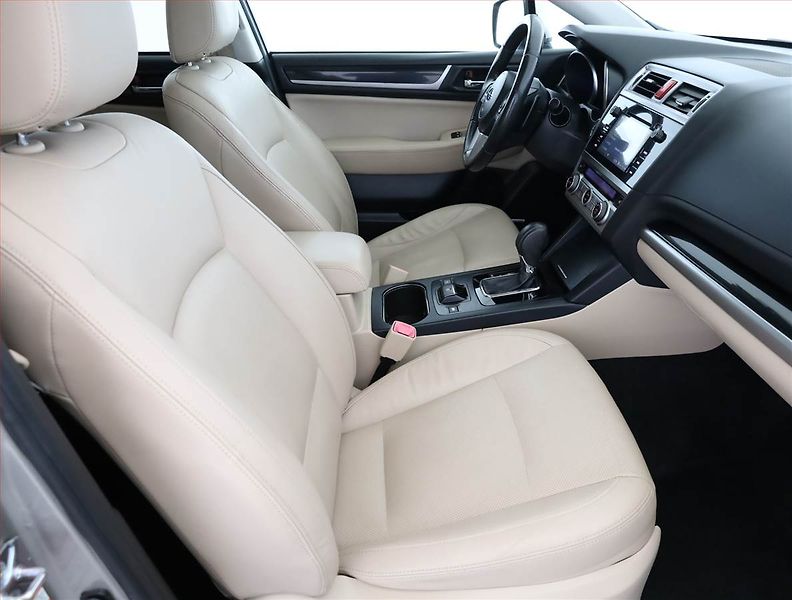 Subaru Outback (2016) 2.5 i, 4X4, Automat, ČR,1.maj - fotka 7 z 21