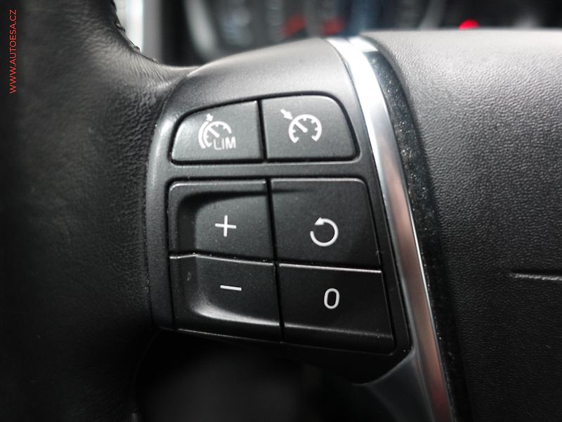 Volvo V60 (2014) 2.0 D, AT, tempo, park.asist - fotka 15 z 19