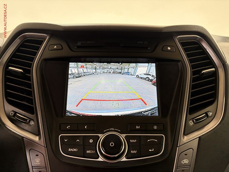 Hyundai Santa Fe (2012) 2.2 CRDi 4x4, Premium - fotka 15 z 18