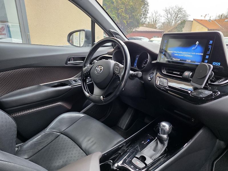 Toyota C-HR 1.2-4x4-NAVI-KAMERA - fotka 3 z 22