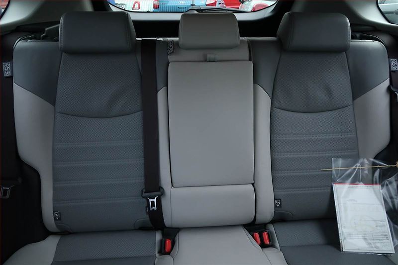 Toyota RAV4 (2019) 2.5 Hybrid - fotka 10 z 30