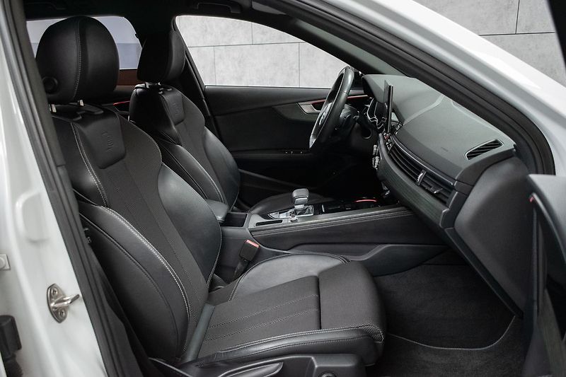Audi A4 2.0 TDI S-LINE*ACC*TAŽNÉ*DPH* - fotka 13 z 42