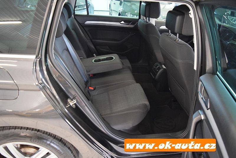 Volkswagen Passat 2.0 TDI BUSINESS DSG 97 000 KM - fotka 15 z 51